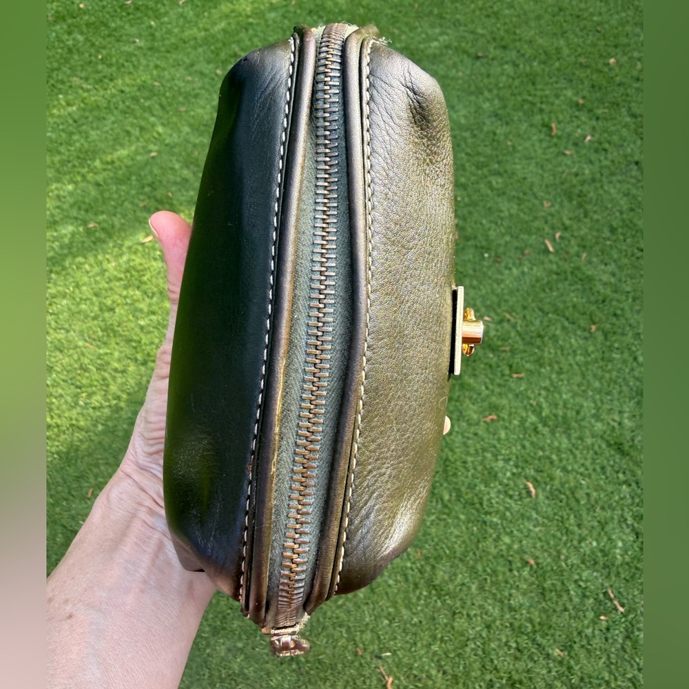 CELINE. Cosmetic pouch - Picture 9 of 16